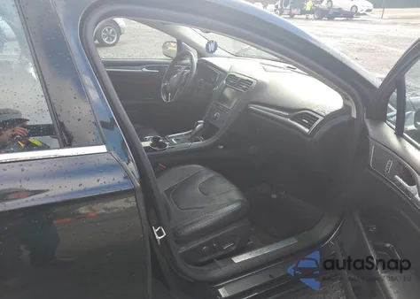 2015 Ford Fusion Titanium z USA, uszkodzony, nr VIN 3FA6P0D97FR108533